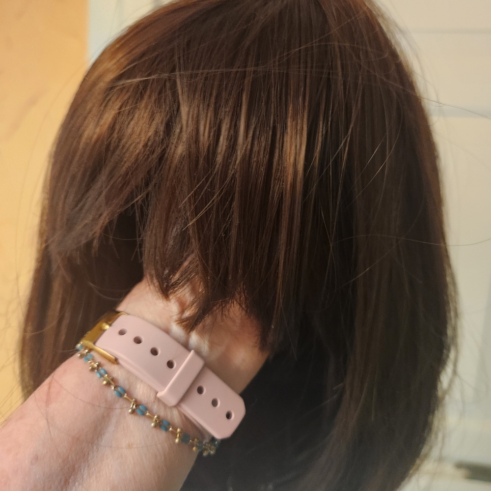 NEW! ⚘️ Paula Young Med.  Brown Bob Wig with Bangs!